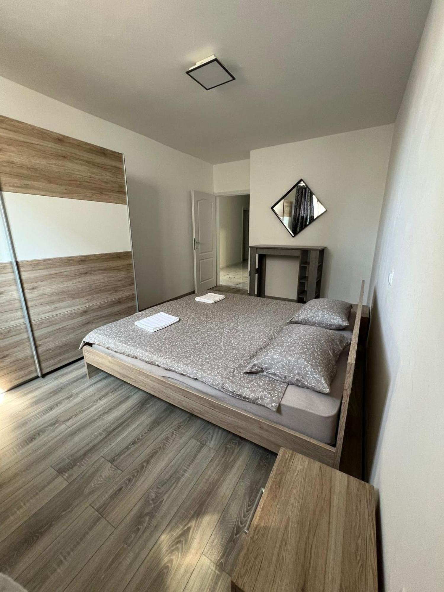 Apartamento Centrum Makarska Exterior foto